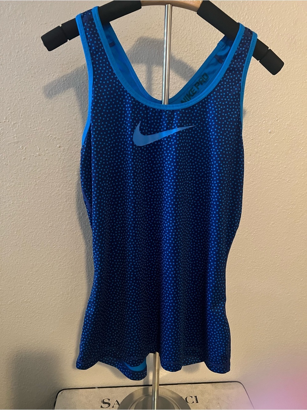 Nike Pro Tank Top Womens Medium Blue Polka Dot Excellent Racerback Dri-FIT